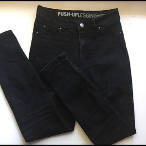Refuge. Black push-up skinny jeans